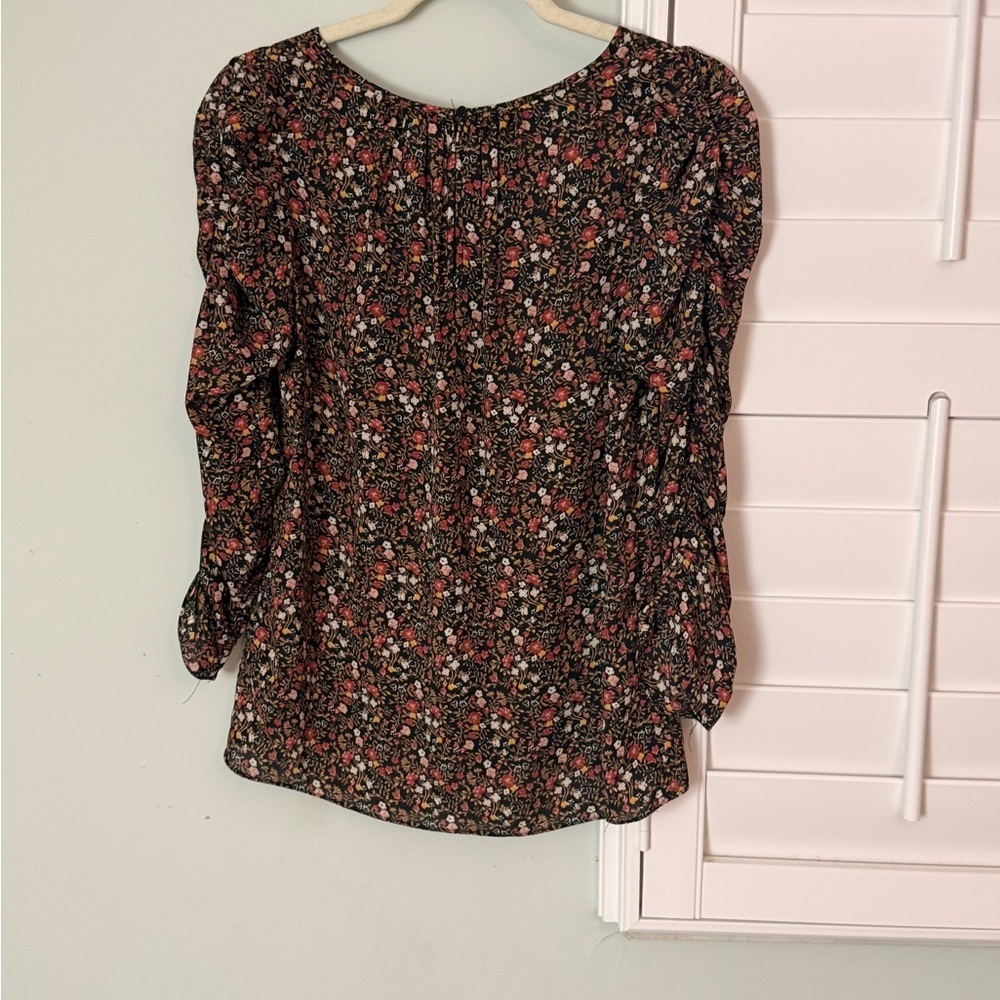 Max Studio Floral Long Sleeve Blouse Size XS - Picture 3 of 9